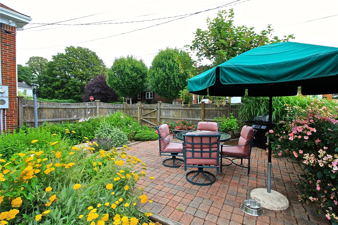 22 Admiral Kalbfus Road Newport, RI 02840 - Photo 31 of 35