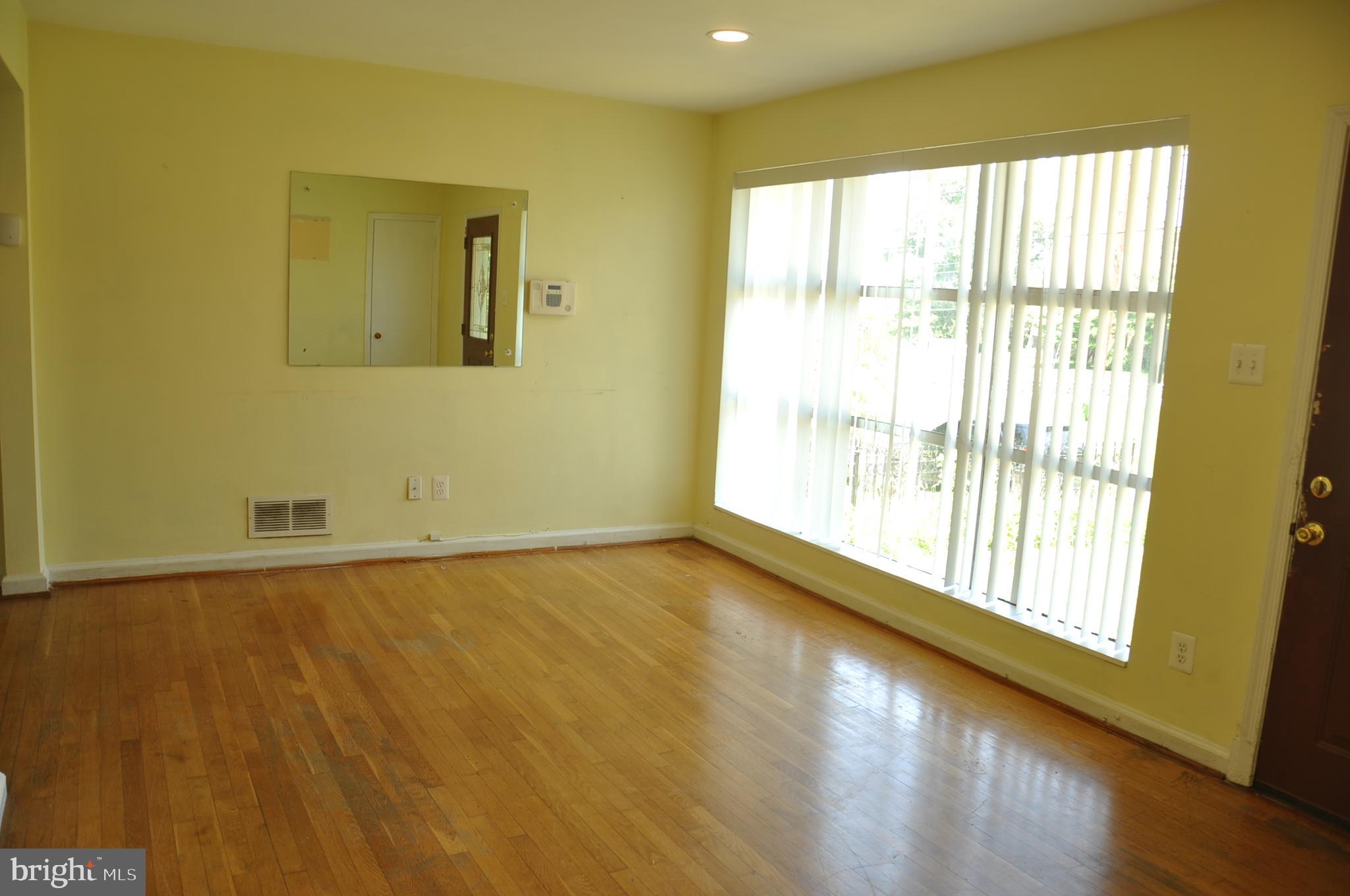 11712 Veirs Mill Road Silver Spring, MD 20902 - Photo 3 of 32
