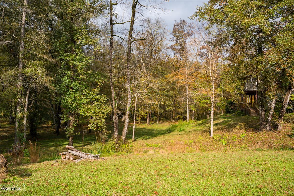 146 Old Graham Road Gray, GA 31032 - Photo 31 of 33 a view of a yard with basketball court