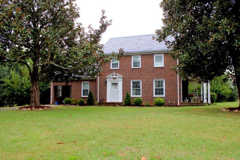 3602 Cove Road Roanoke, VA 24017 - Photo 2 of 36 IMG_6200