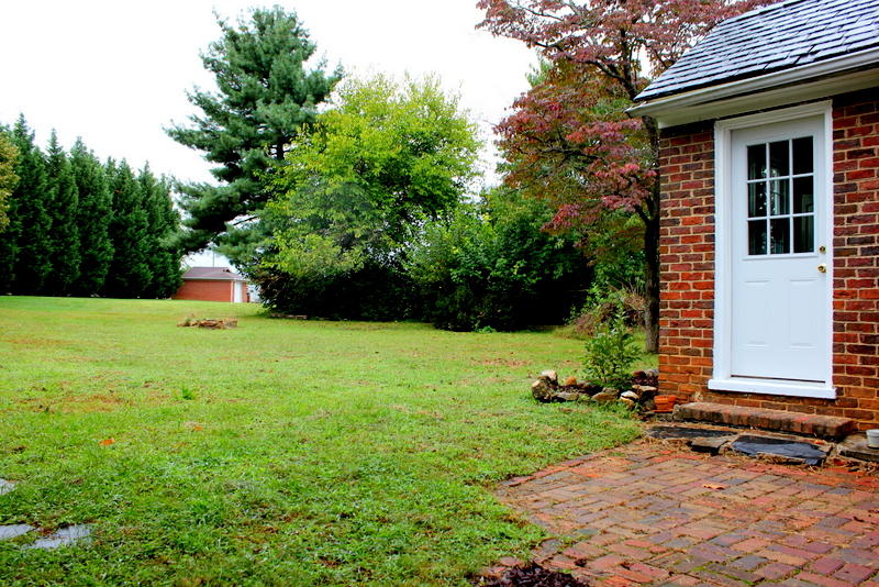 3602 Cove Road Roanoke, VA 24017 - Photo 33 of 36 IMG_6256