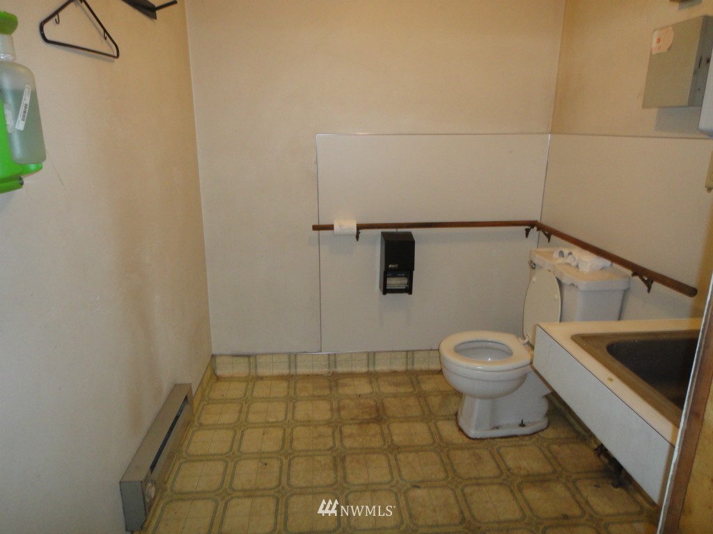 17830 Dane Lane Southwest Rochester, WA 98579 - Photo 4 of 5