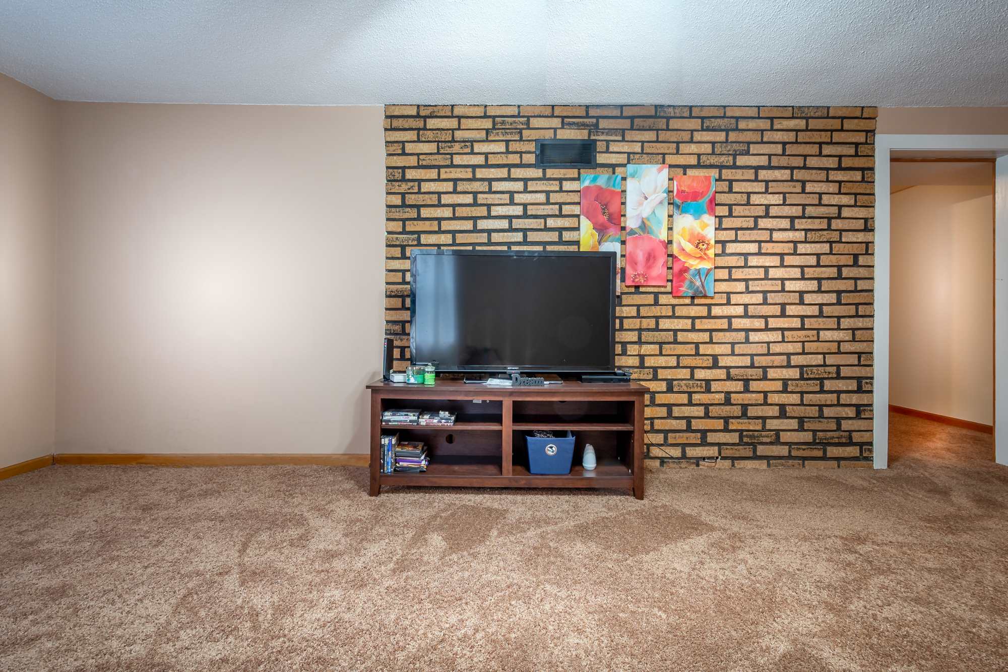 1108 Rabus Drive Fort Wayne, IN 46825 - Photo 6 of 36
