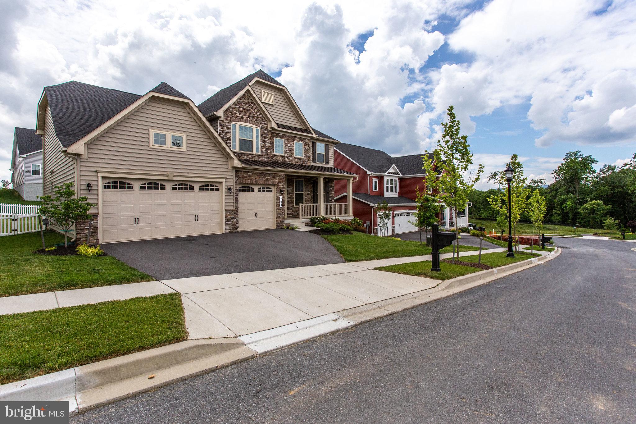 702 Potterfields Court Brunswick, MD 21716 - Photo 4 of 91