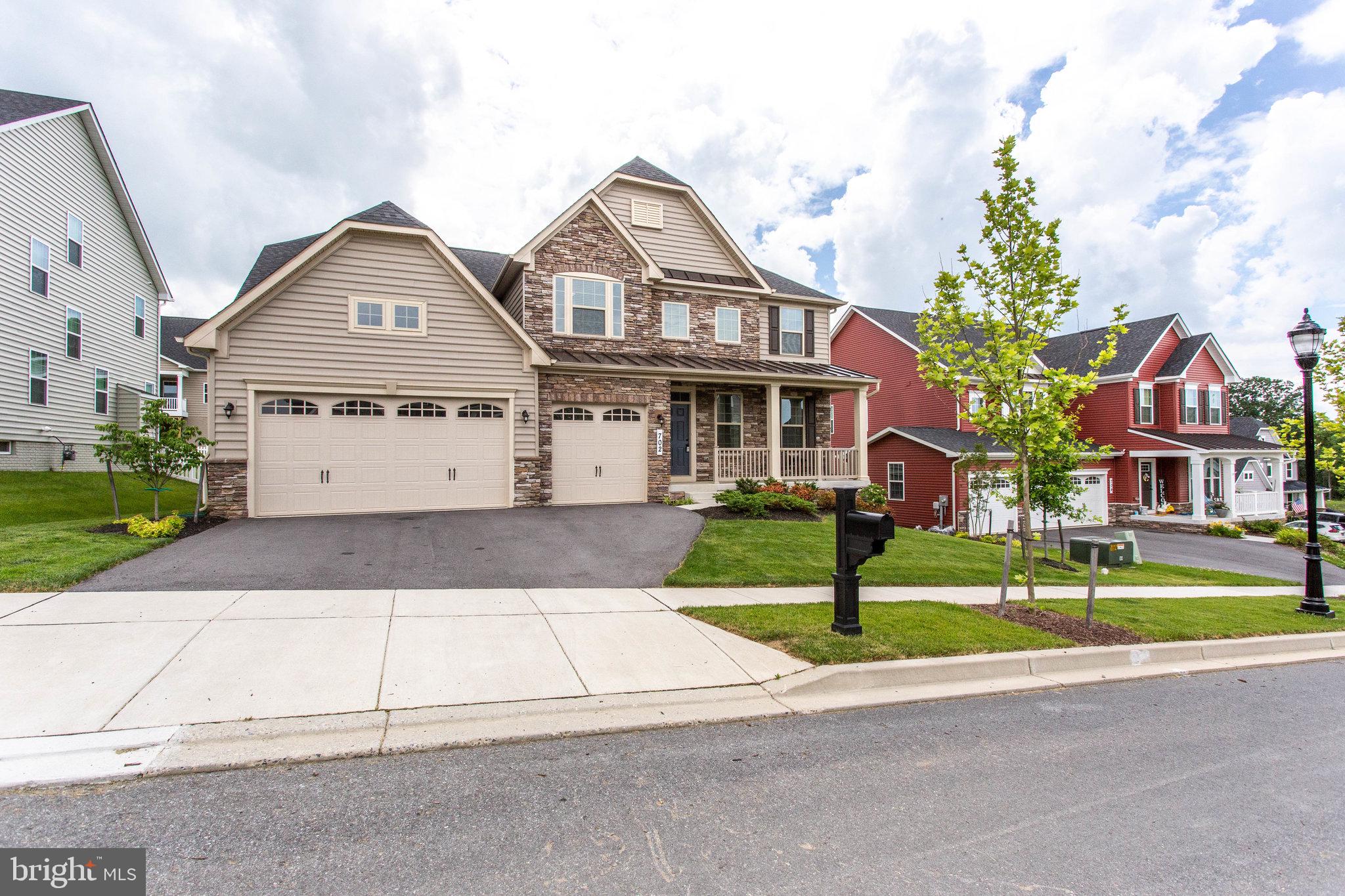 702 Potterfields Court Brunswick, MD 21716 - Photo 5 of 91