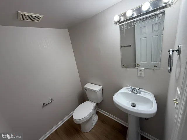 $1,895 | 534 Olde Greenwich Circle, Fredericksburg, VA 22408