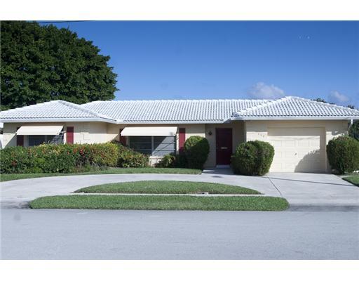 860 Southwest 11th Terrace Boca Raton, FL 33486 - Photo 1 of 14 Primary Photo