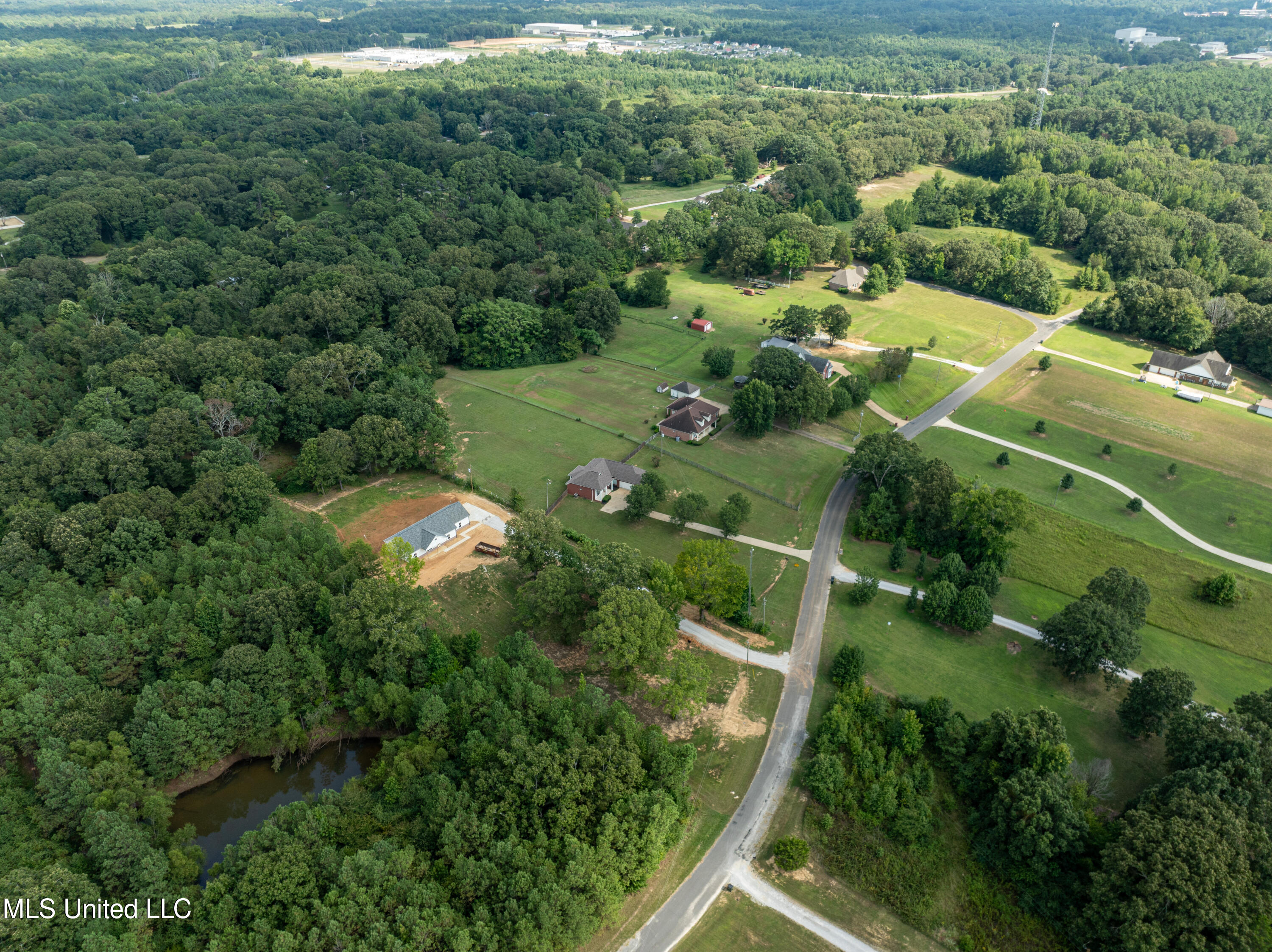 90 Tara Road Holly Springs, MS 38635 - Photo 28 of 34 EB43EC8D-5953-4AD5-B201-6EBA3AAEDEBD