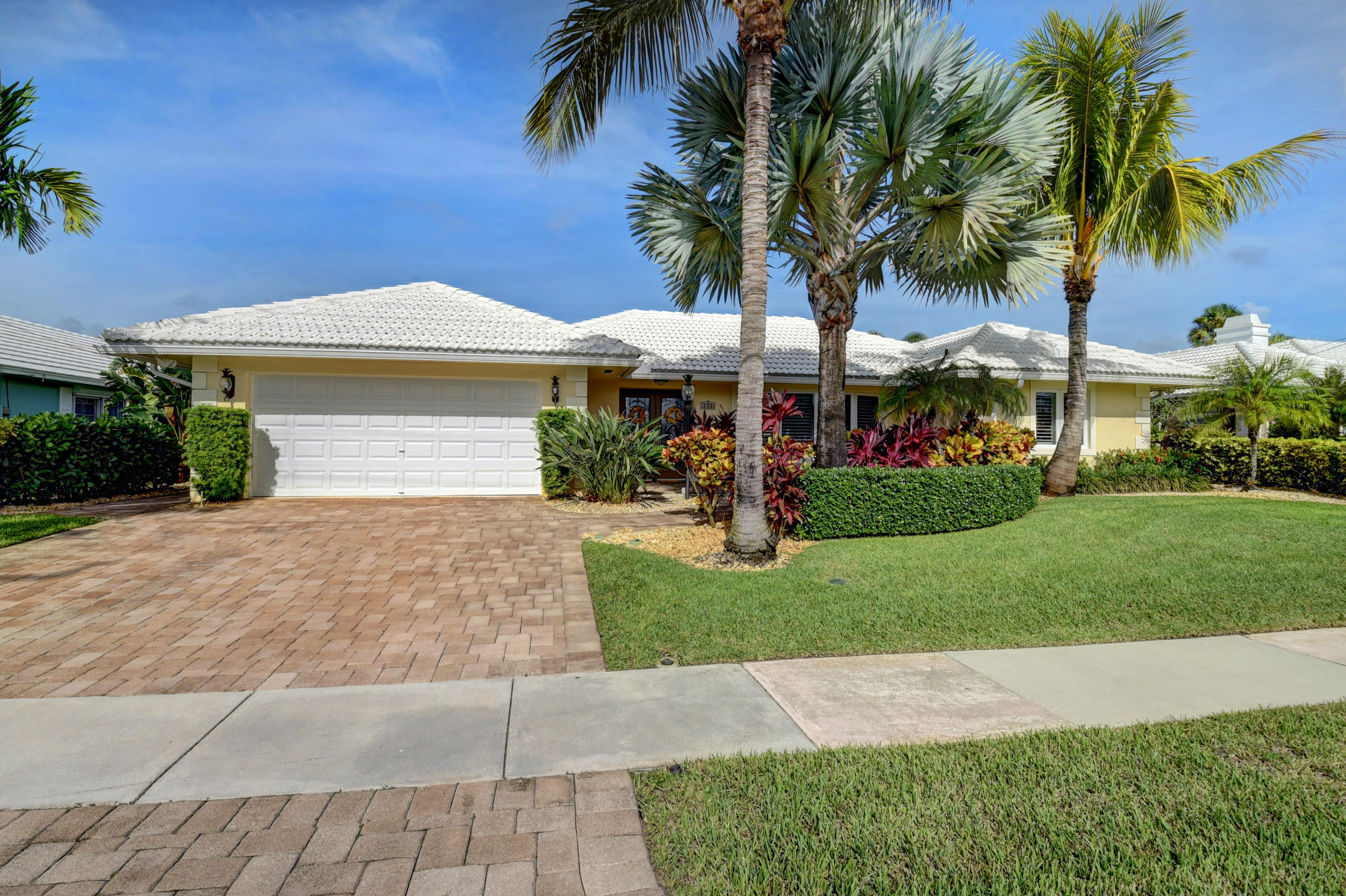 1160 Mulberry Way Boca Raton, FL 33486 - Photo 35 of 35 Front