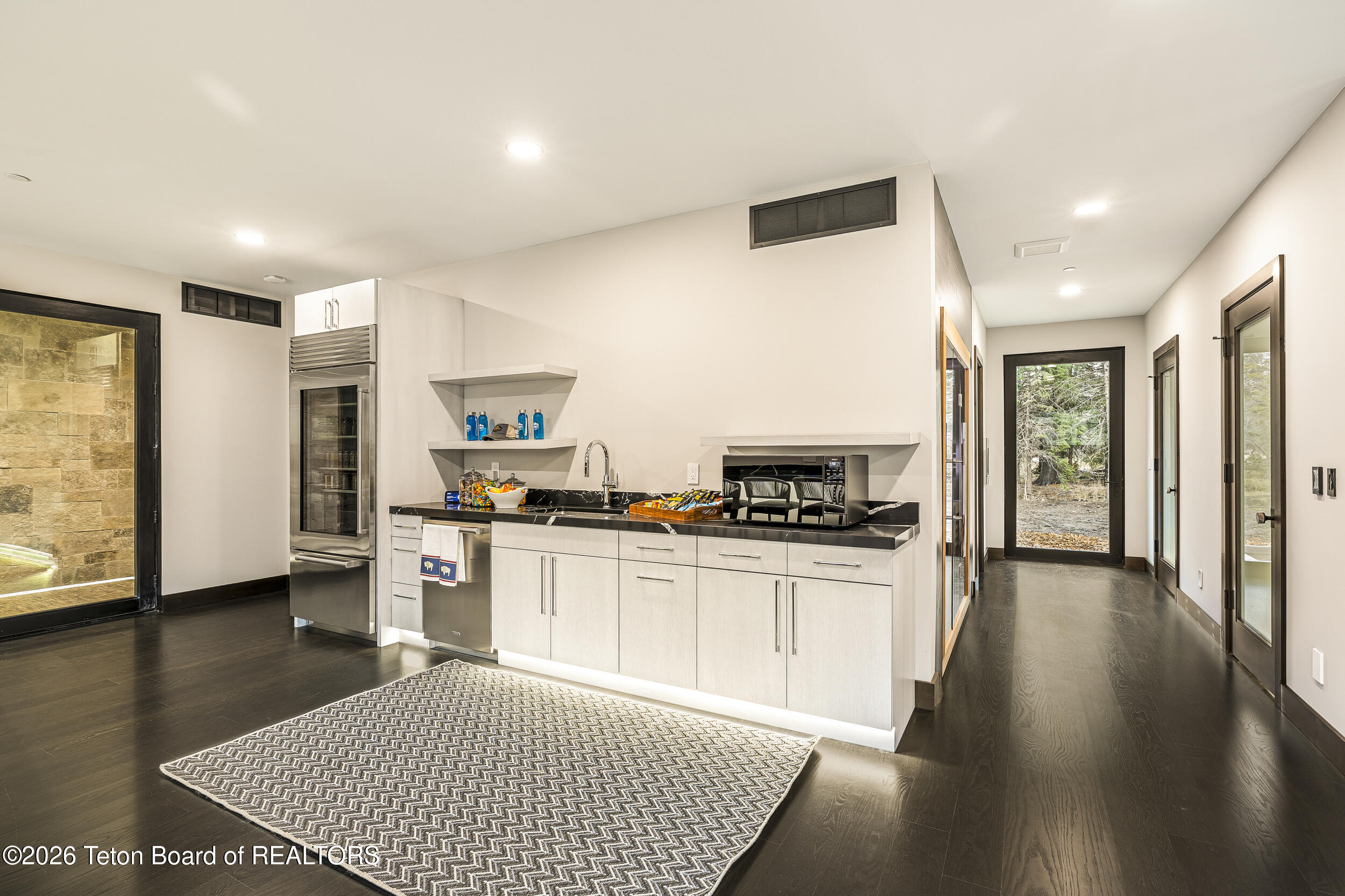 8910 Porter Loop Road Jackson, WY 83001 - Photo 47 of 85 coffee and juice bar