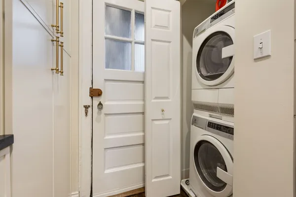 $382,500 | 1118 Washington Boulevard, Unit 1A, Oak Park, IL 60302