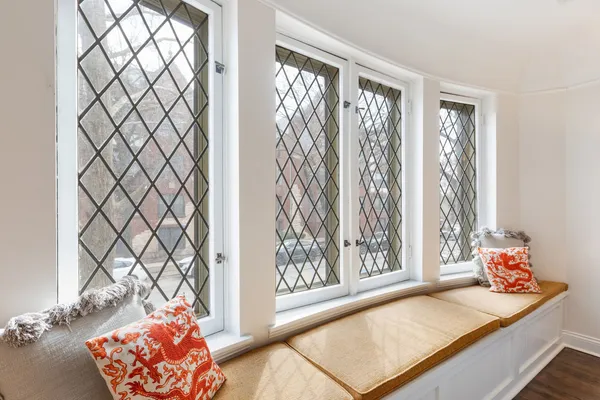 $382,500 | 1118 Washington Boulevard, Unit 1A, Oak Park, IL 60302