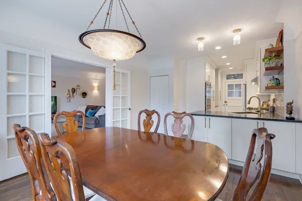 $382,500 | 1118 Washington Boulevard, Unit 1A, Oak Park, IL 60302