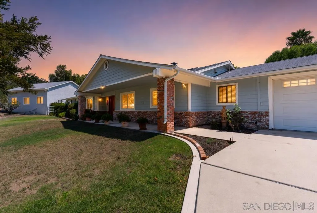 1044 Capra Way Fallbrook, CA 92028 - Photo 1 of 39 Gallery Image 1