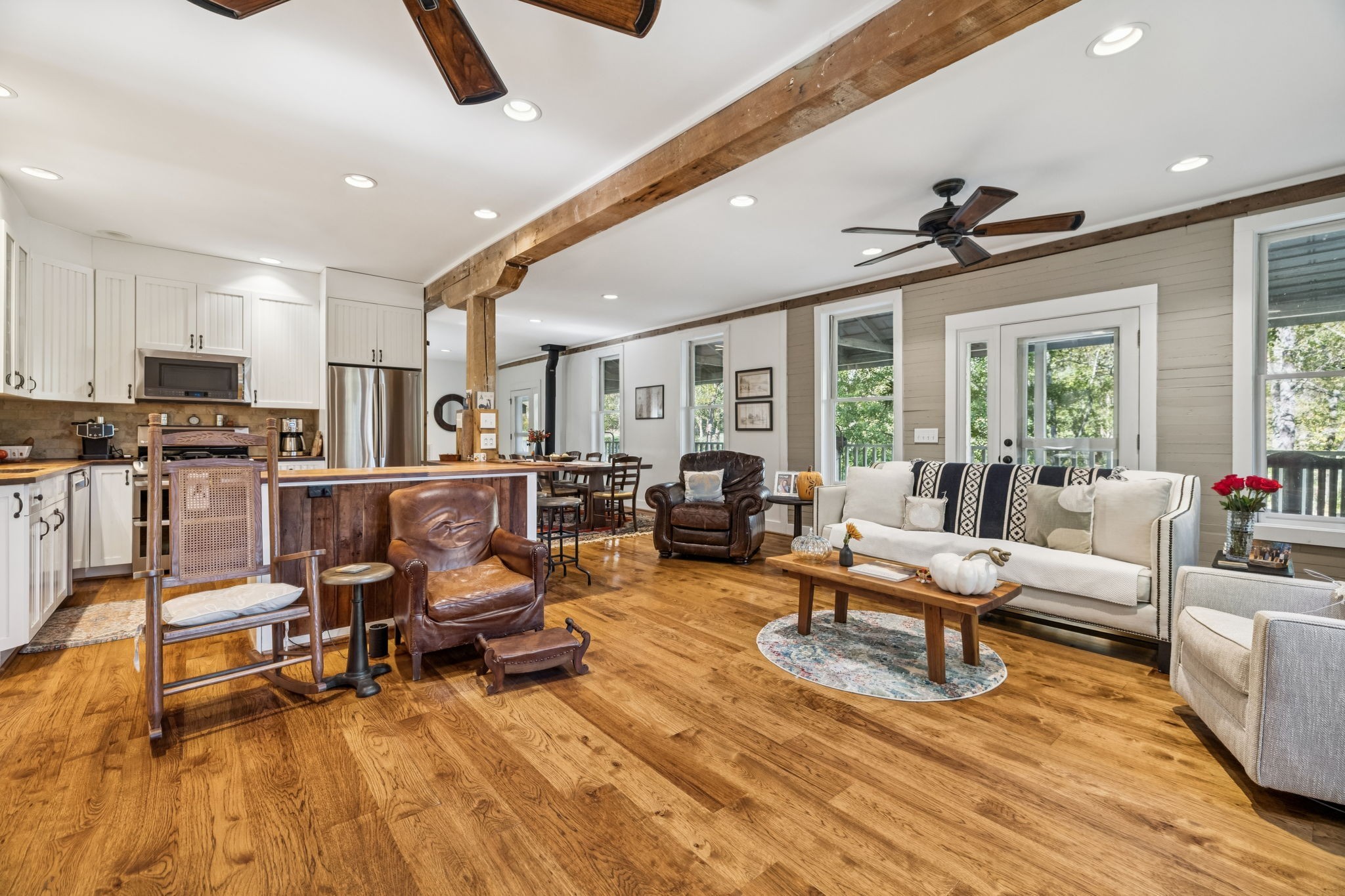2064 Old Hillsboro Road Franklin, TN 37064 - Photo 18 of 57 a living room with furniture and a wooden floor