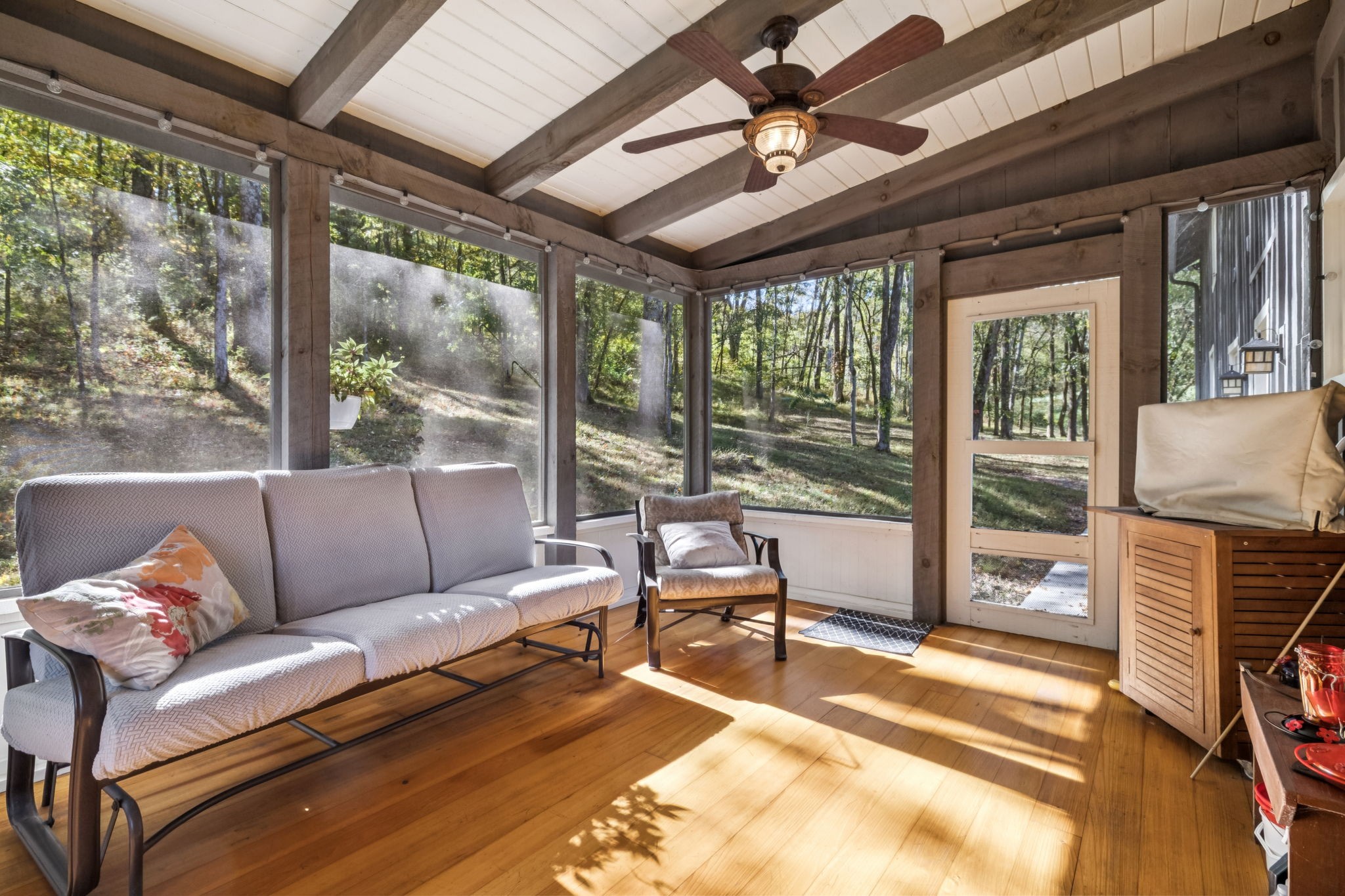 2064 Old Hillsboro Road Franklin, TN 37064 - Photo 49 of 57 a living room with a large window