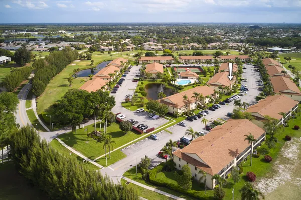 $2,500 | 1101 Pinecrest Circle, Unit E, Jupiter, FL 33458