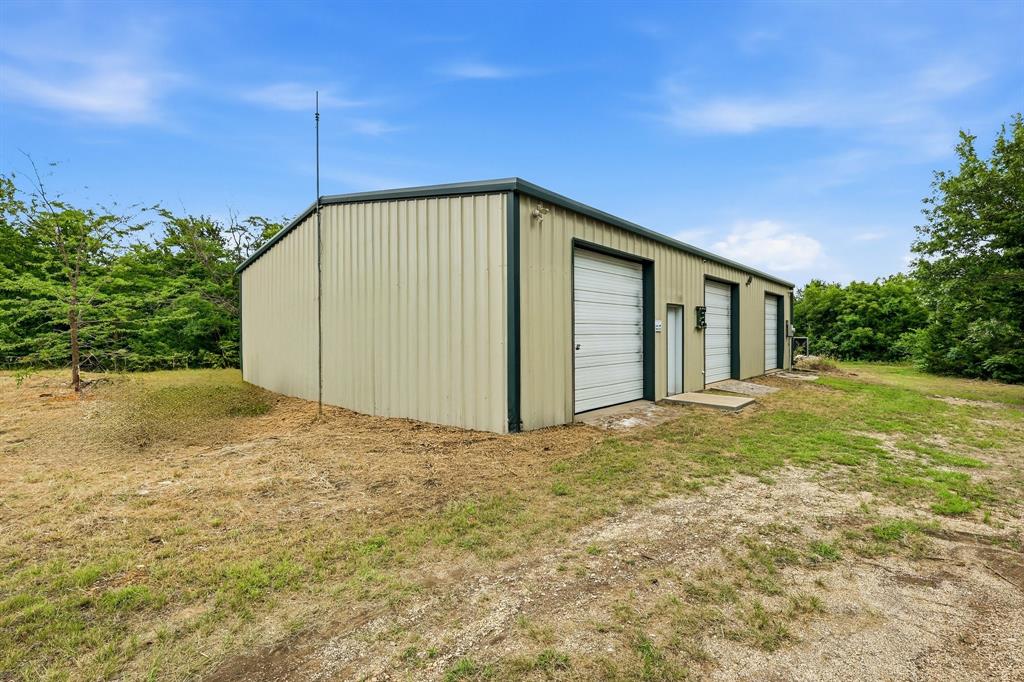 6020 Honeysuckle Road Midlothian, TX 76065 - Photo 33 of 39