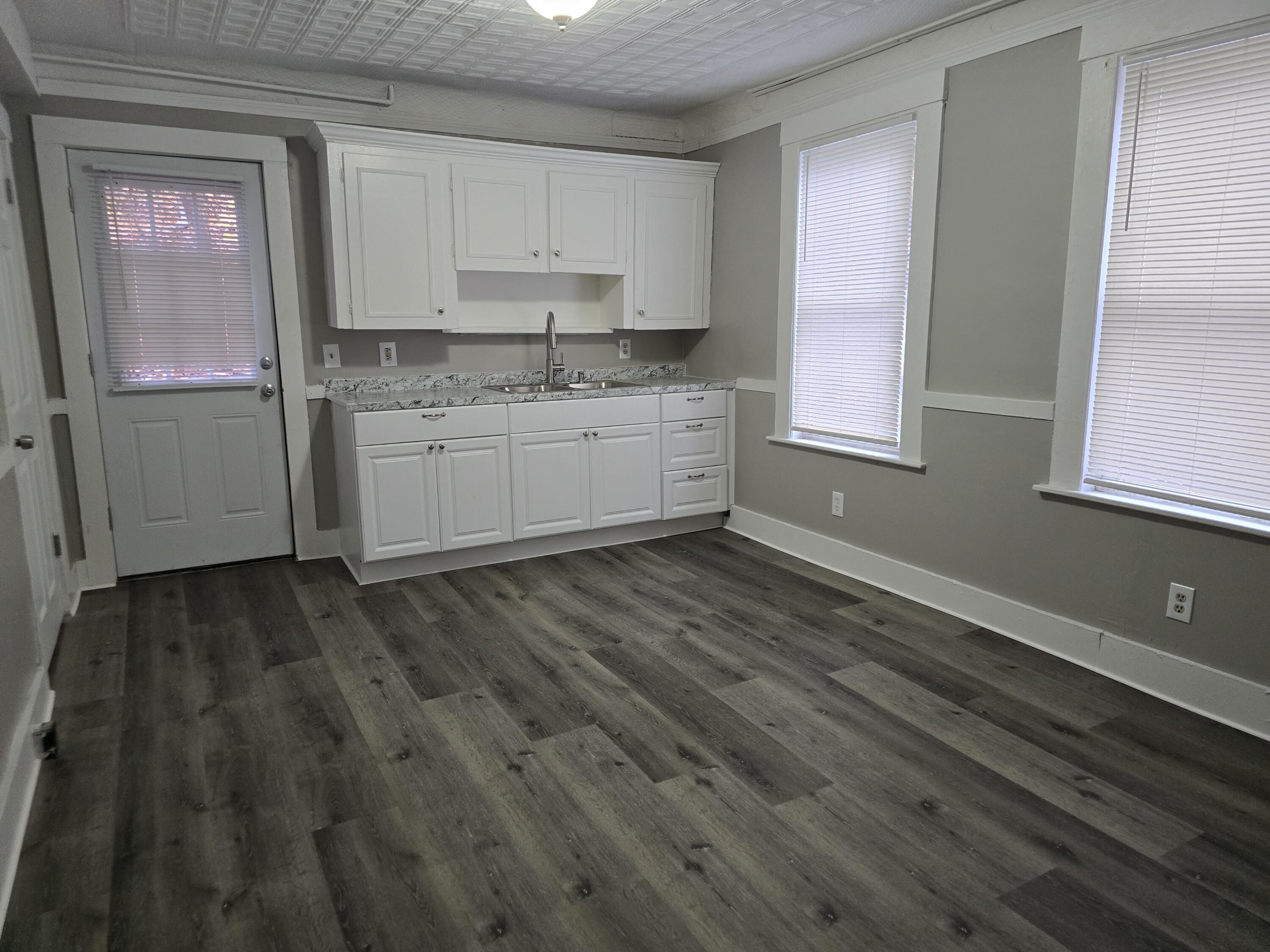 26 North Street Augusta, ME 04330 - Photo 4 of 9 20251110_125240