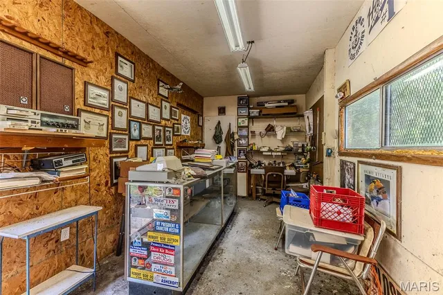 $379,900 | 30672 Hwy Bb, Lebanon, MO 65536