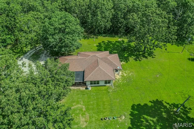 $379,900 | 30672 Hwy Bb, Lebanon, MO 65536