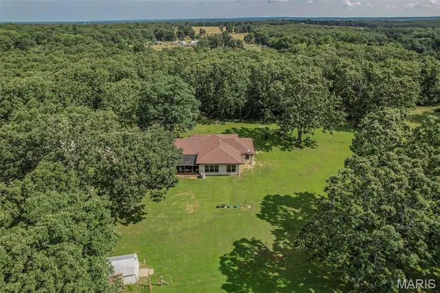 $379,900 | 30672 Hwy Bb, Lebanon, MO 65536