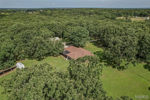 $379,900 | 30672 Hwy Bb, Lebanon, MO 65536