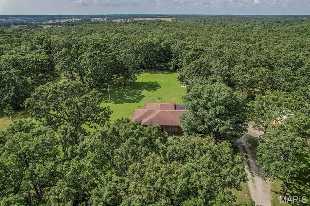 $379,900 | 30672 Hwy Bb, Lebanon, MO 65536