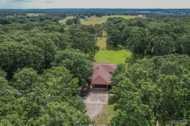 $379,900 | 30672 Hwy Bb, Lebanon, MO 65536