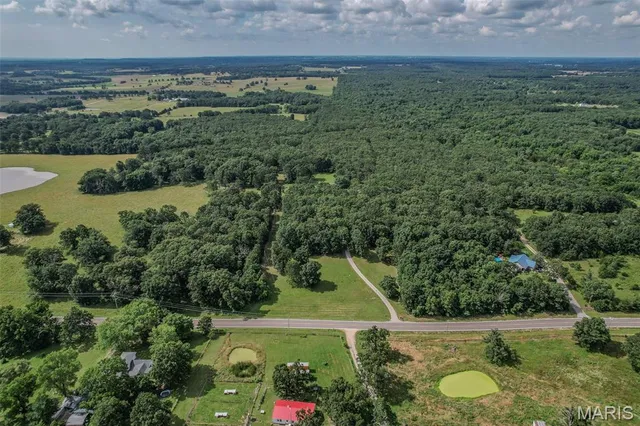 $379,900 | 30672 Hwy Bb, Lebanon, MO 65536