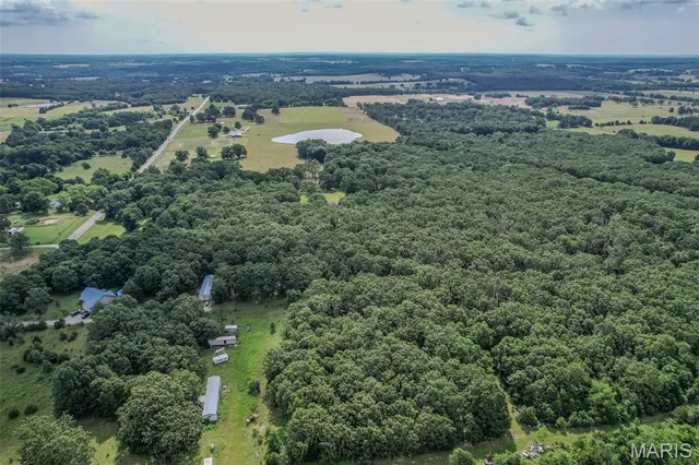 $379,900 | 30672 Hwy Bb, Lebanon, MO 65536