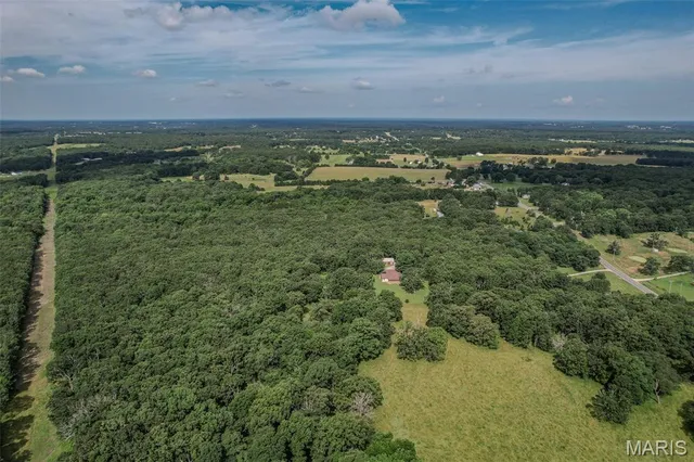 $379,900 | 30672 Hwy Bb, Lebanon, MO 65536