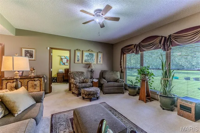 $379,900 | 30672 Hwy Bb, Lebanon, MO 65536