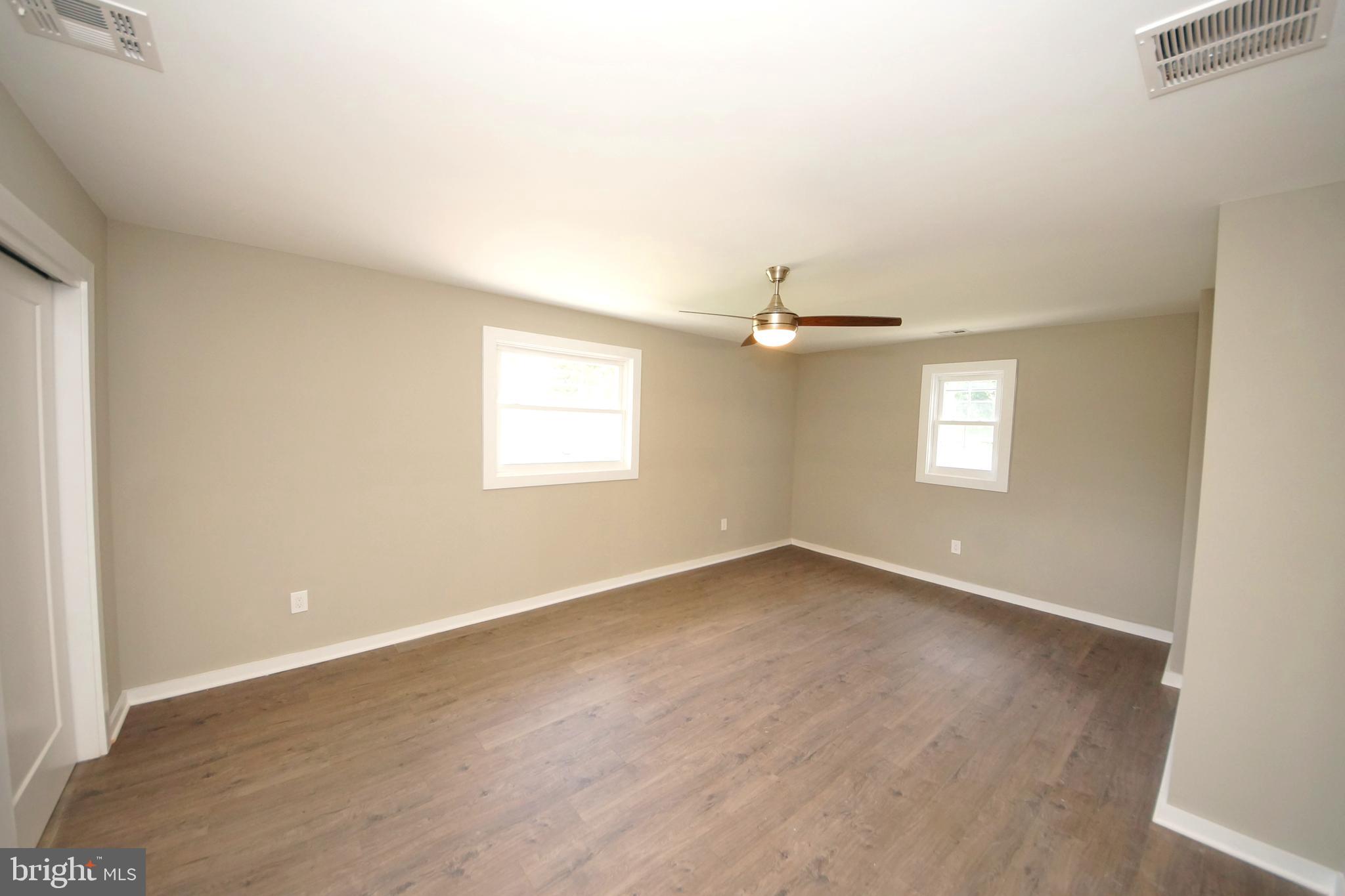 206 Comp Street Hamilton, NJ 08619 - Photo 24 of 41