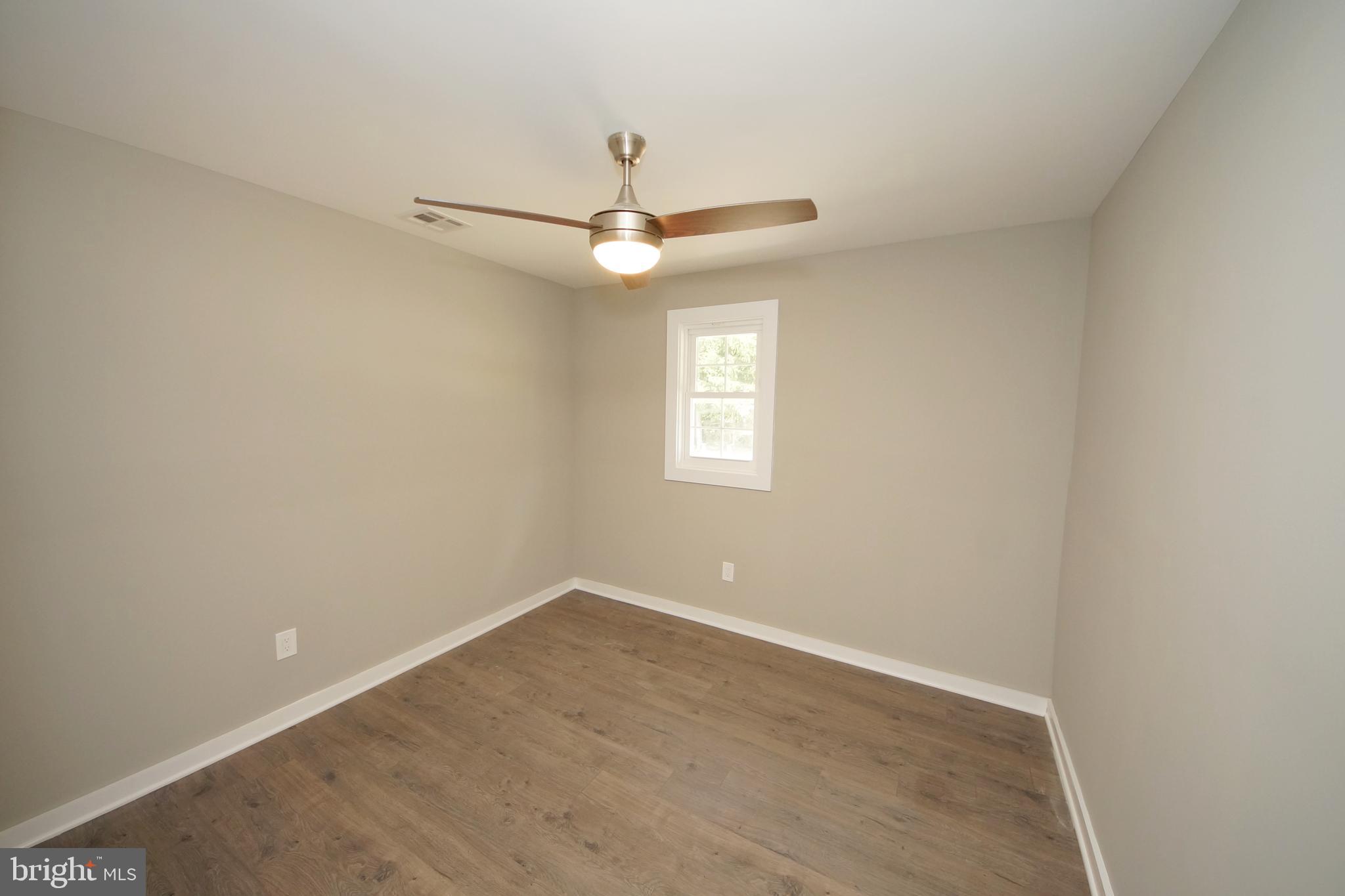 206 Comp Street Hamilton, NJ 08619 - Photo 26 of 41