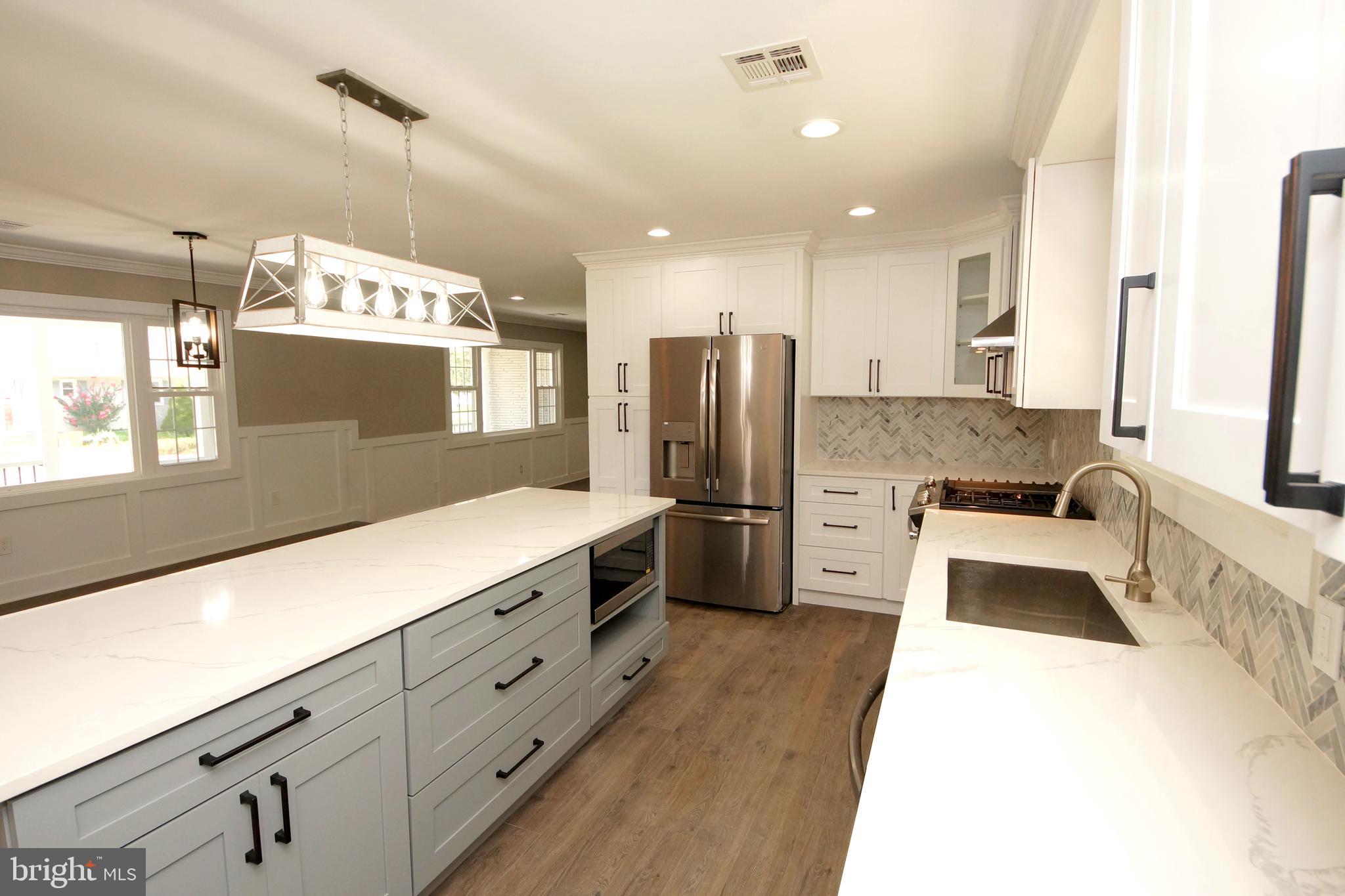 206 Comp Street Hamilton, NJ 08619 - Photo 7 of 41