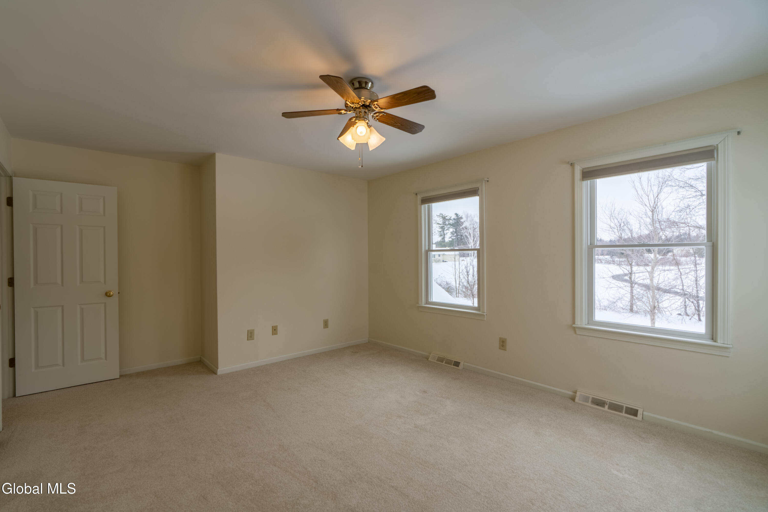 182 Charlton Road Ballston, NY 12020 - Photo 26 of 47 182 Charlton-33