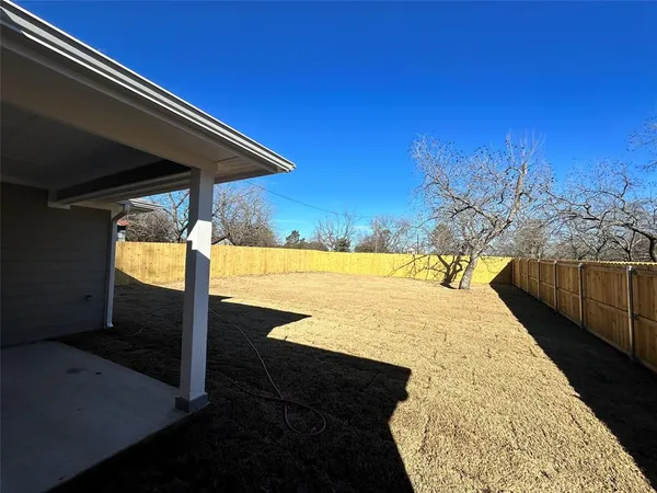 $1,675 | 1989 West Bond Street, Denison, TX 75020