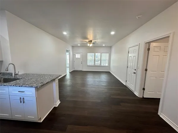 $1,675 | 1989 West Bond Street, Denison, TX 75020