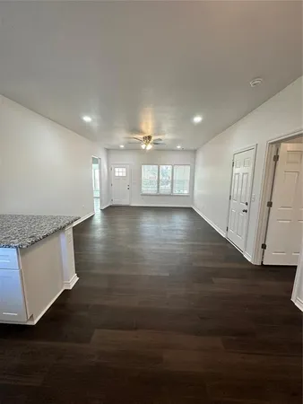 $1,675 | 1989 West Bond Street, Denison, TX 75020