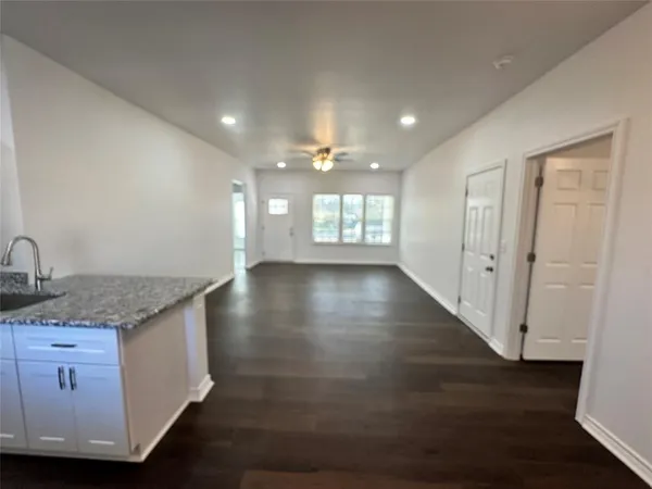 $1,675 | 1989 West Bond Street, Denison, TX 75020