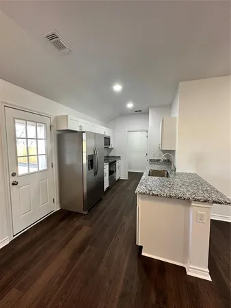 $1,675 | 1989 West Bond Street, Denison, TX 75020