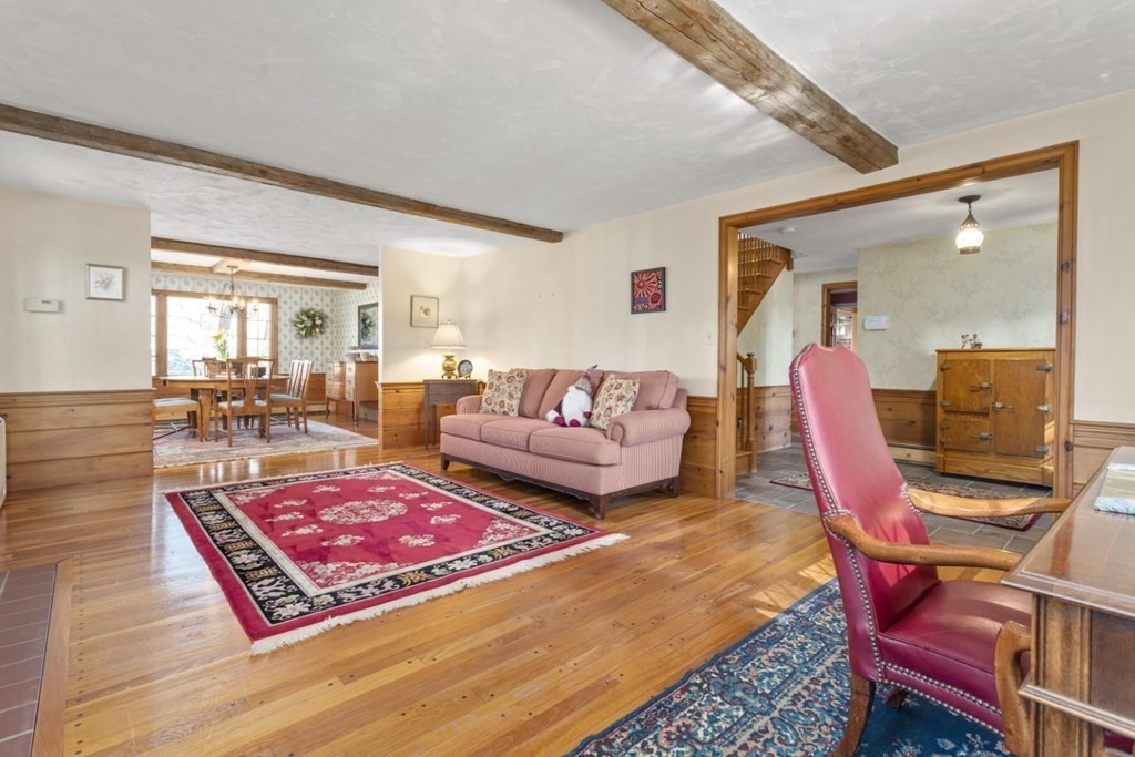 17 Lovell Road Lynnfield, MA 01940 - Photo 8 of 41 Gallery Image 8