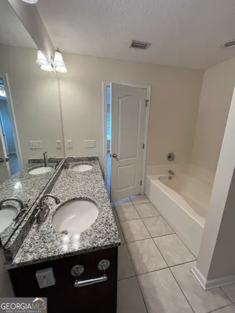 $1,750 | 231 Royal Palms Avenue, Kingsland, GA 31548