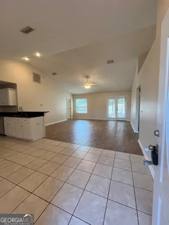 $1,750 | 231 Royal Palms Avenue, Kingsland, GA 31548