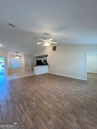 $1,750 | 231 Royal Palms Avenue, Kingsland, GA 31548