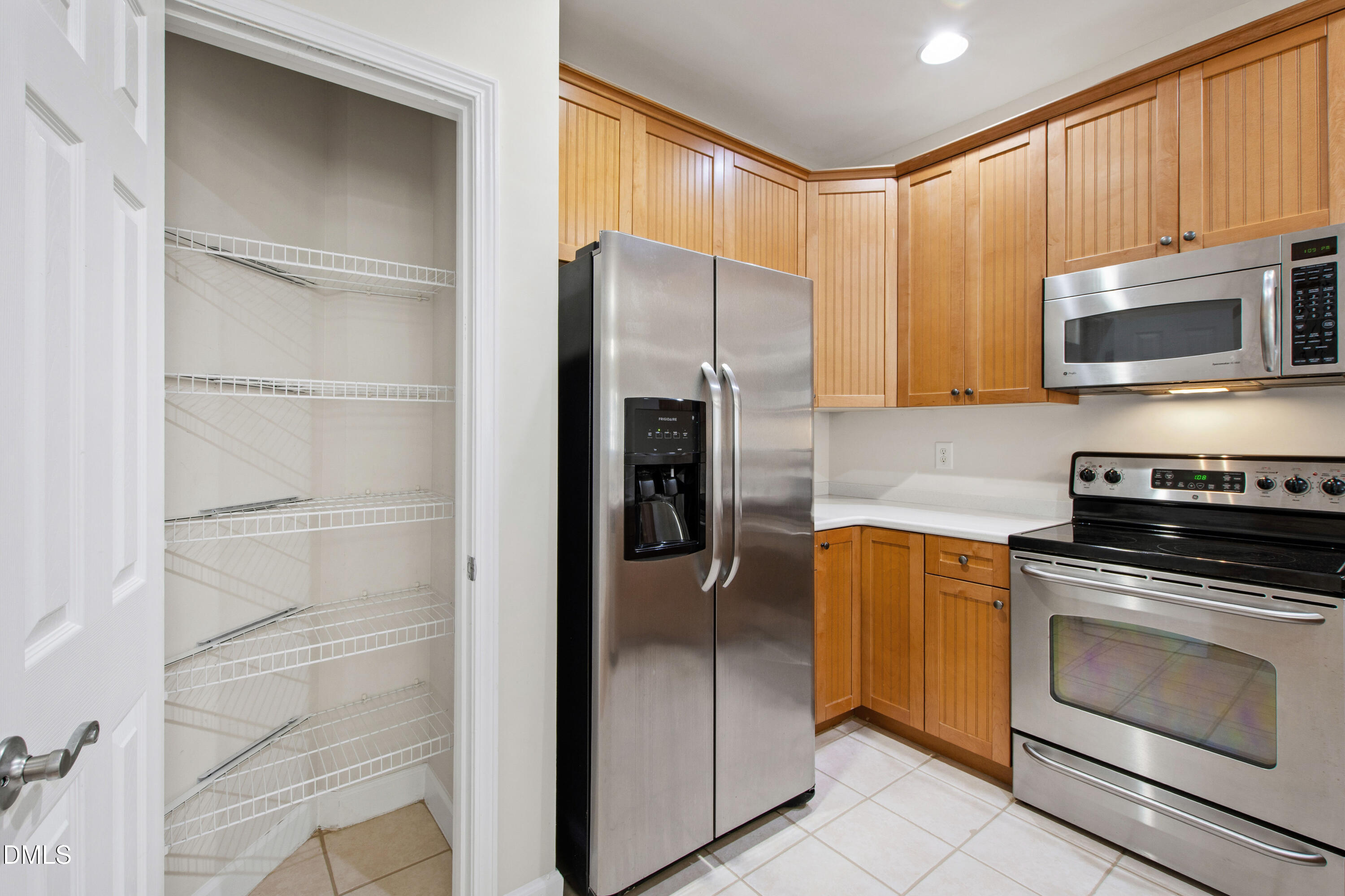 807 Swan Neck Lane Raleigh, NC 27615 - Photo 16 of 39 Swan (11)