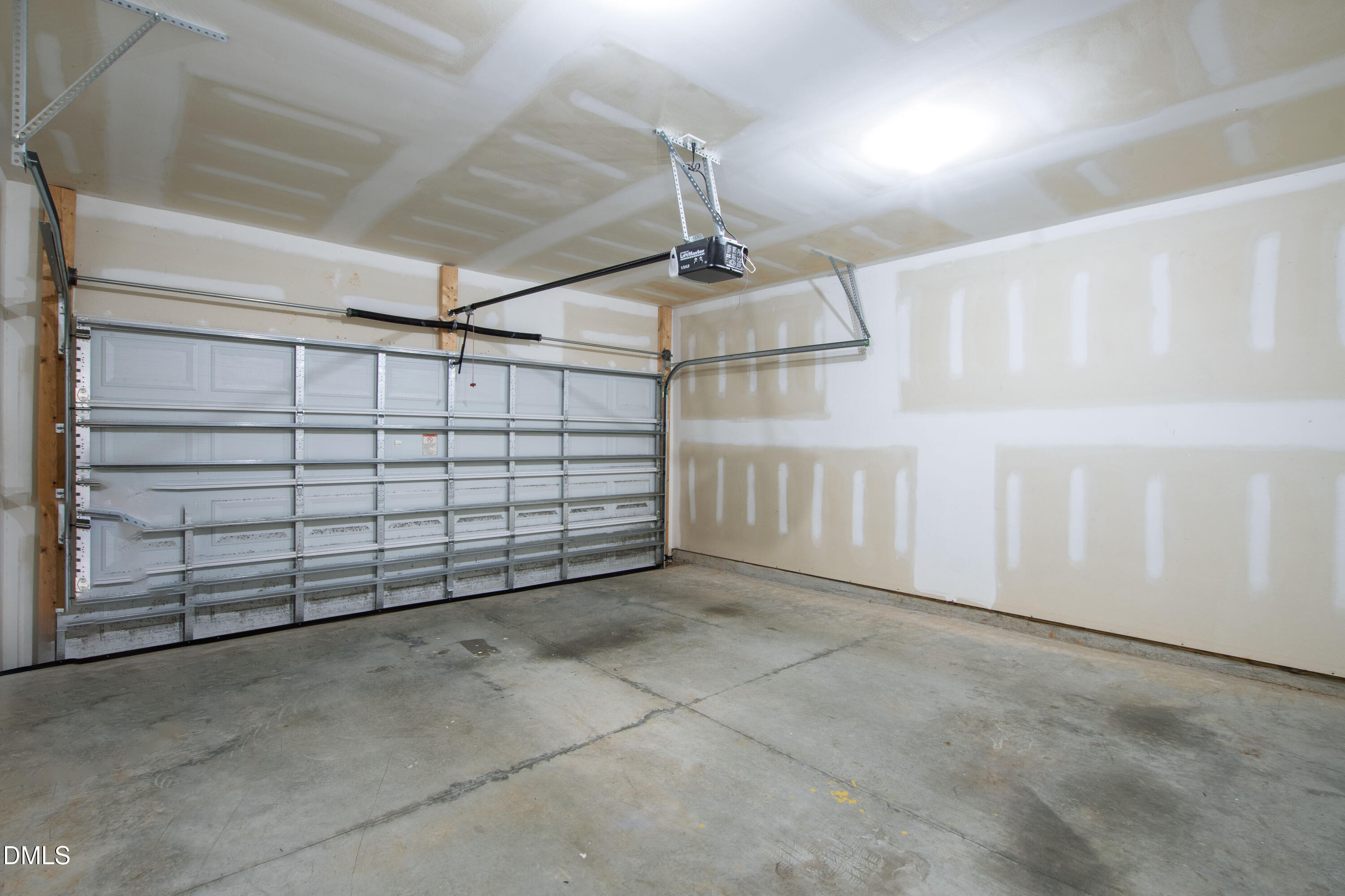 807 Swan Neck Lane Raleigh, NC 27615 - Photo 37 of 39 Swan (4)