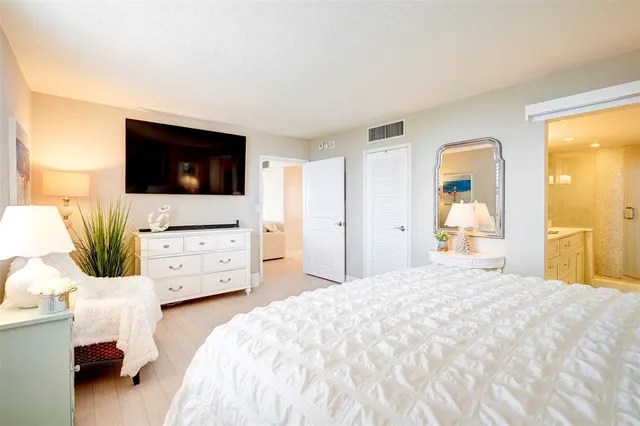 $4,500 | 5480 North Ocean Drive, Unit B2A, Riviera Beach, FL 33404