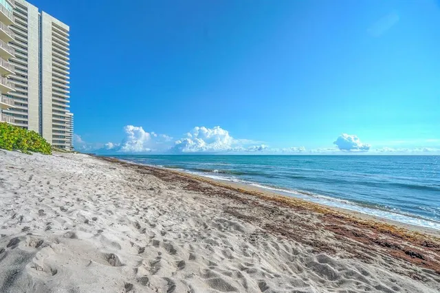 $4,500 | 5480 North Ocean Drive, Unit B2A, Riviera Beach, FL 33404